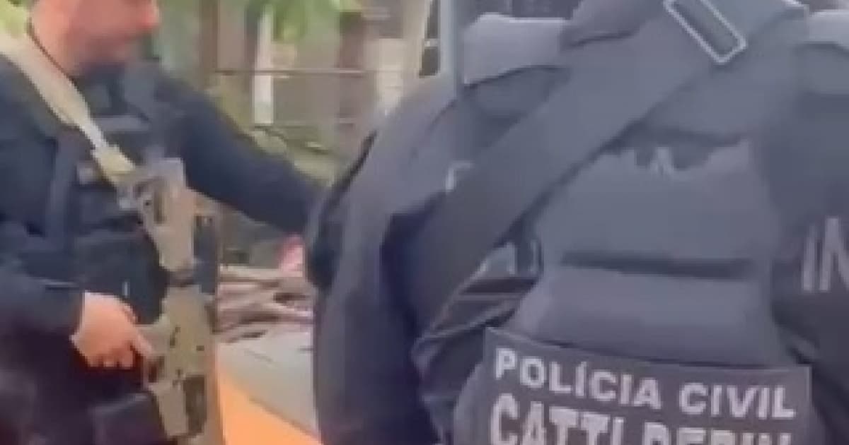 Viatura da Polícia Civil da Bahia durante operação policial no interior do estado
