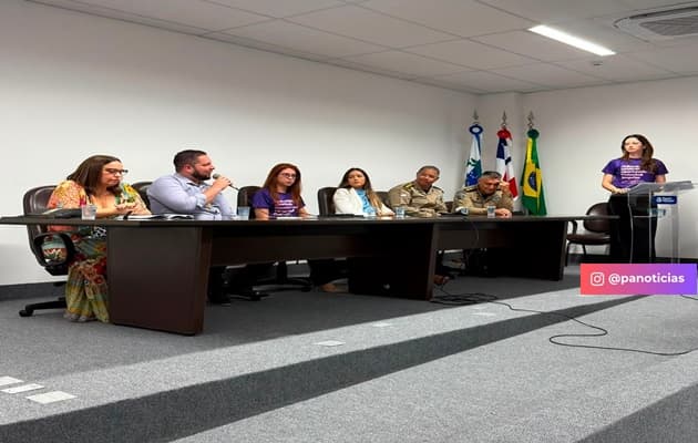 Viatura da Polícia Civil da Bahia em Paulo Afonso