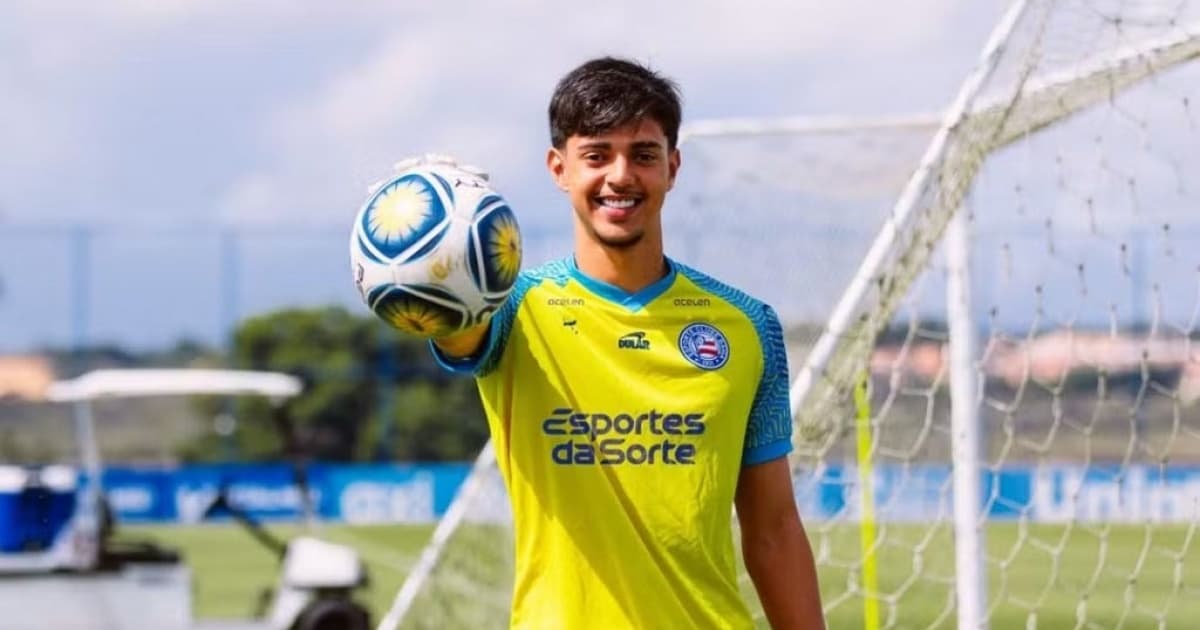 Goleiro Arthur Jampa com a camisa do Esporte Clube Bahia nas categorias de base