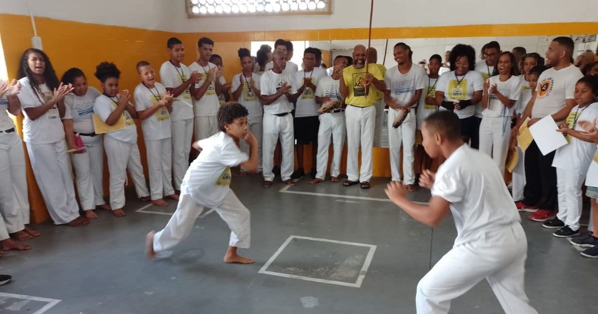 Roda de capoeira no bairro da Liberdade, Salvador, Bahia