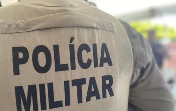 Viatura da Polícia Militar da Bahia em área rural