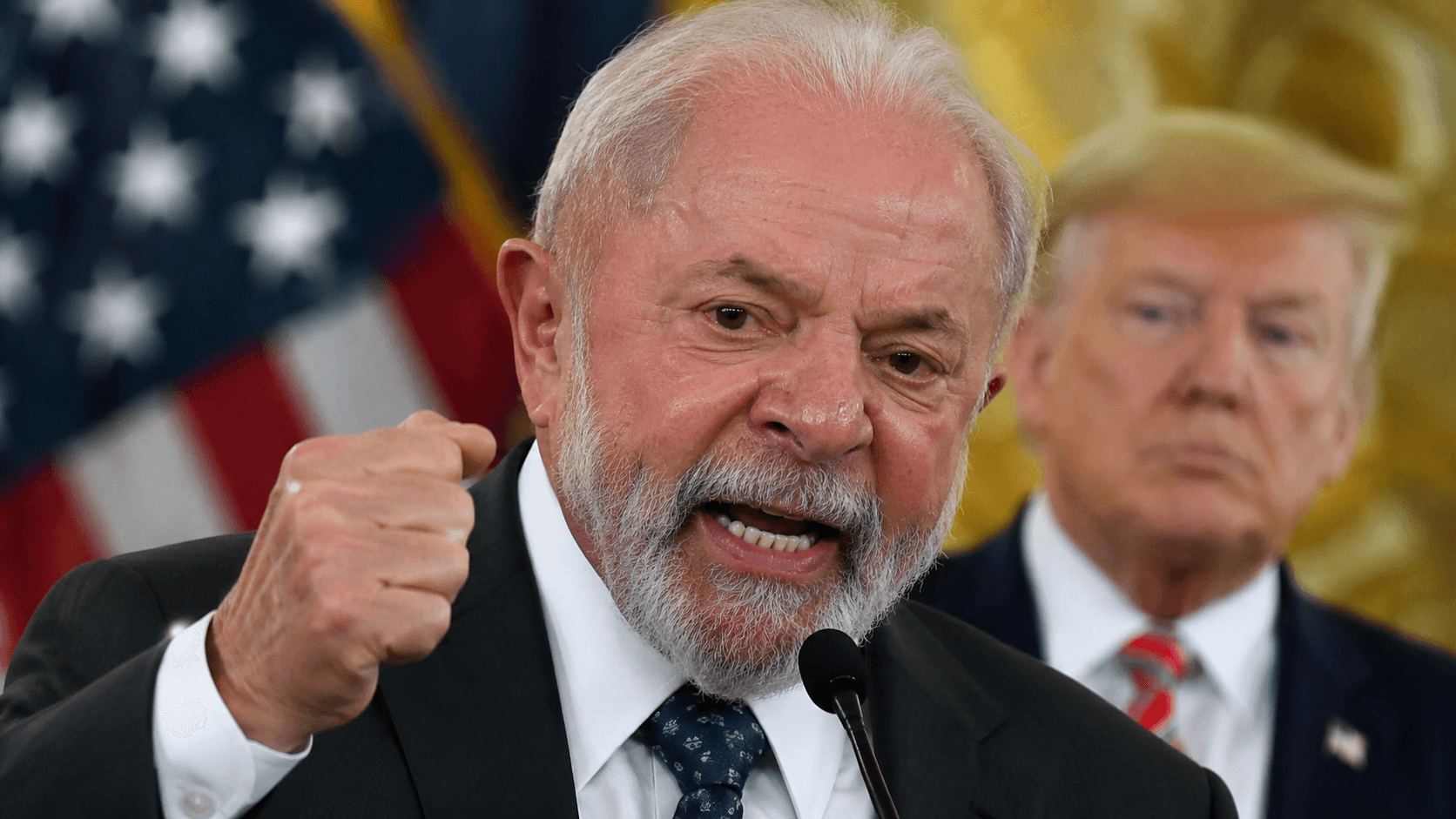 Lula desafia Trump e promete "guerra da verdade" após tarifaço dos EUA