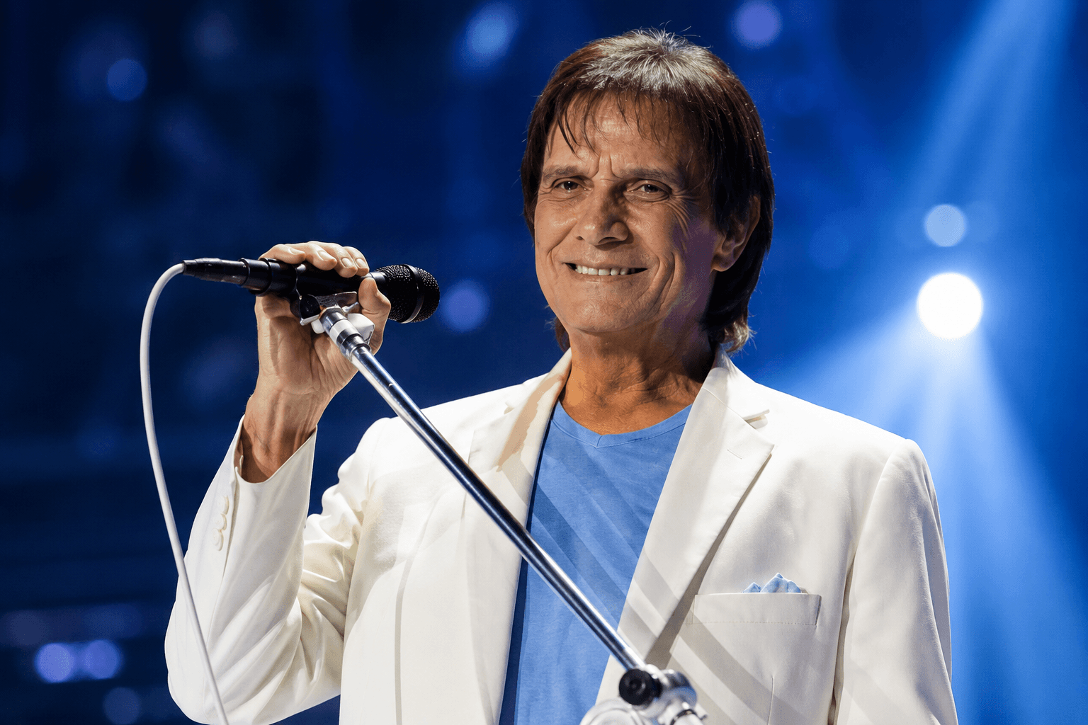 Aos 85 anos, Roberto Carlos passa por cirurgia; assessoria se pronuncia