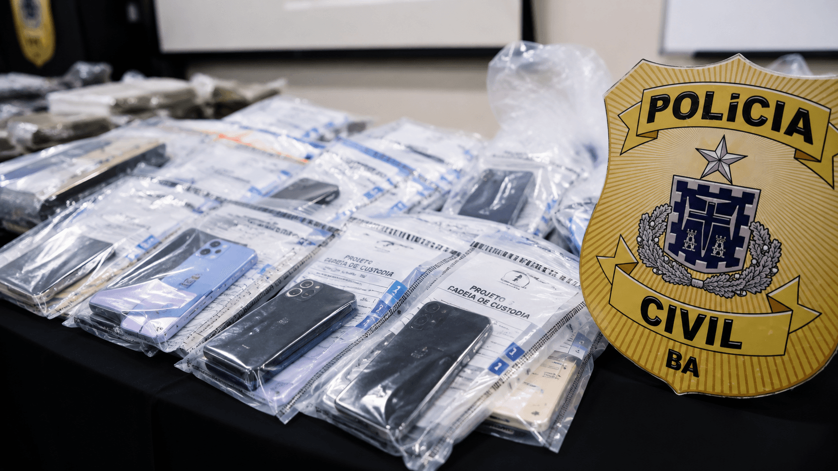 Paripiranga: polícia acha iPhone 16 Pro Max roubado em Salvador
