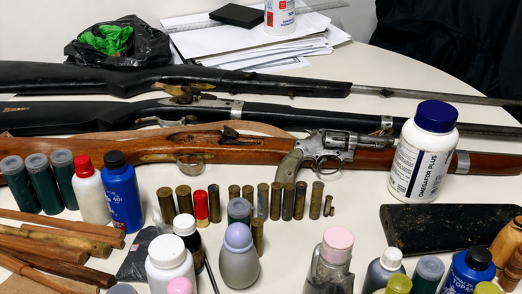 Sítio do Quinto: homem é preso por ameaçar mulher e filha com arma
