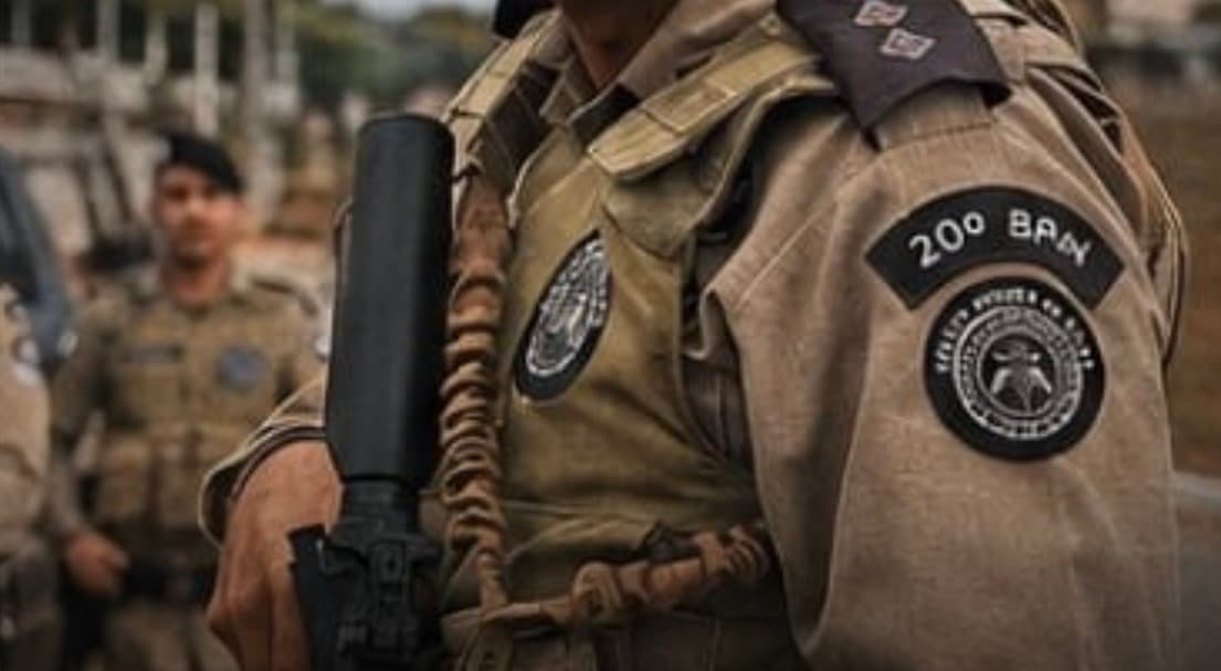 Viatura do Motopatrulhamento da Polícia Militar da Bahia em ação no bairro Siriema 2, Paulo Afonso