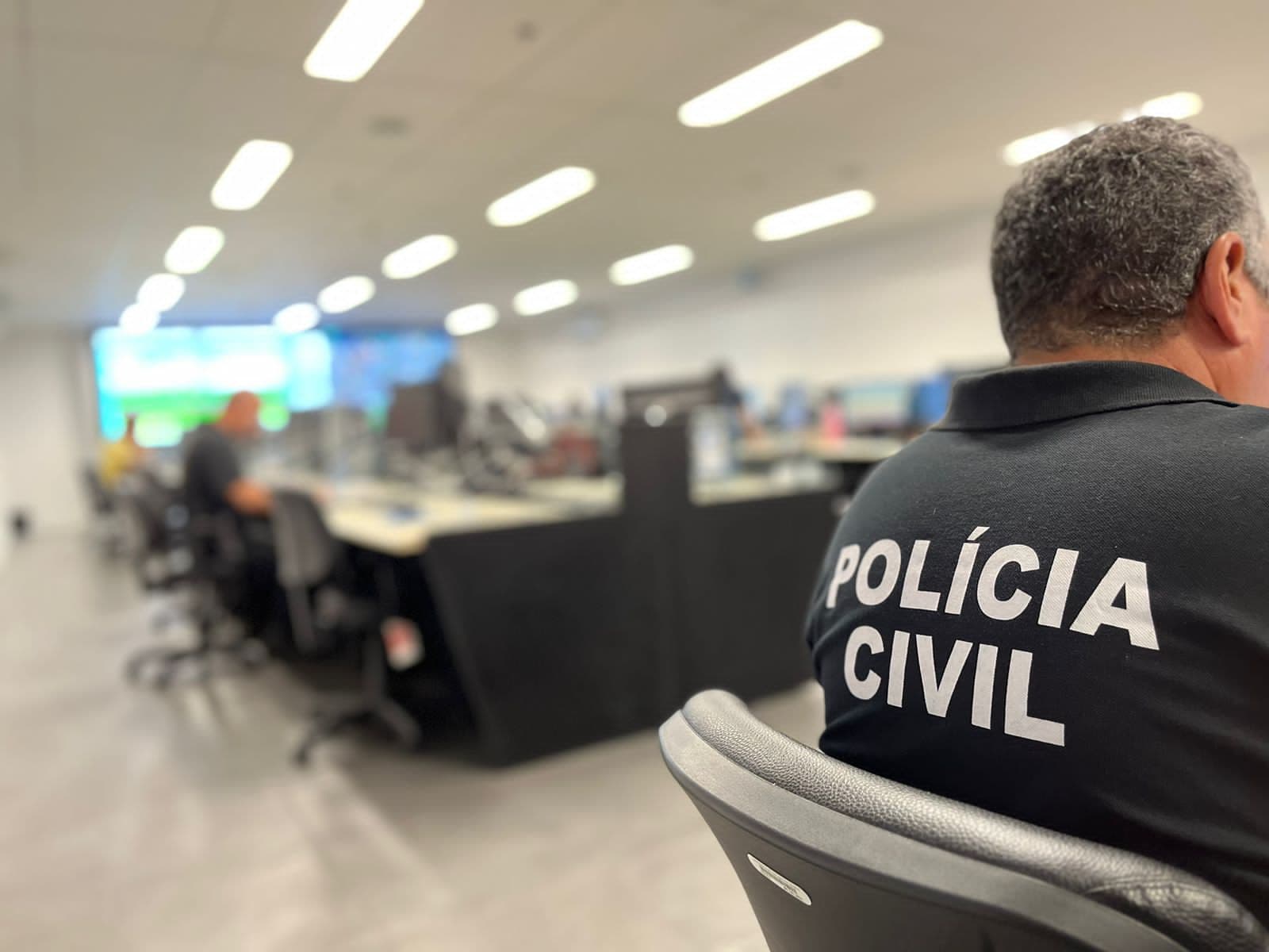 Policiais civis da Bahia durante cumprimento de mandados da Operação Contragolpe