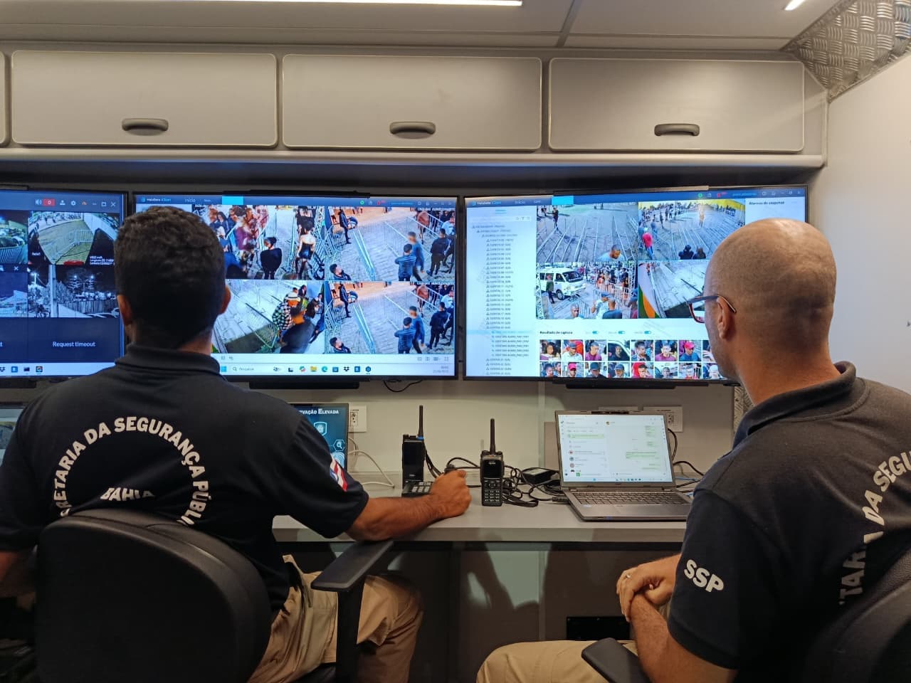 Câmera de videomonitoramento em via pública na Bahia utilizada pelo sistema de reconhecimento facial da SSP-BA