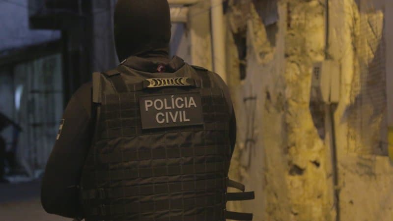 Viatura da Polícia Civil de Sergipe em operação de cumprimento de mandado de prisão