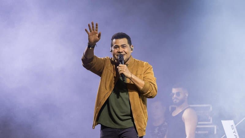 Show de forró na Orla da Atalaia durante o Arraiá do Povo 2026 em Aracaju