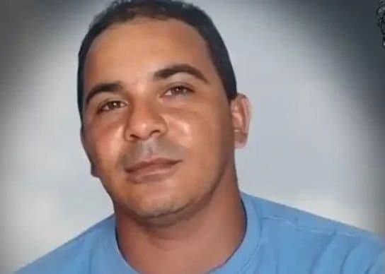 Viatura policial em frente a área de crime em União dos Palmares, Alagoas