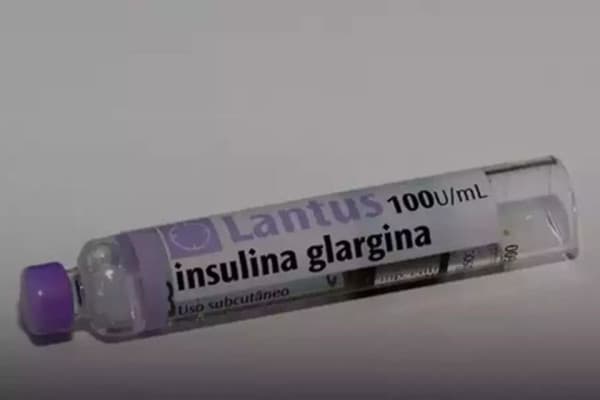 Tubetes de insulina glargina e canetas reutilizáveis para aplicação pelo SUS