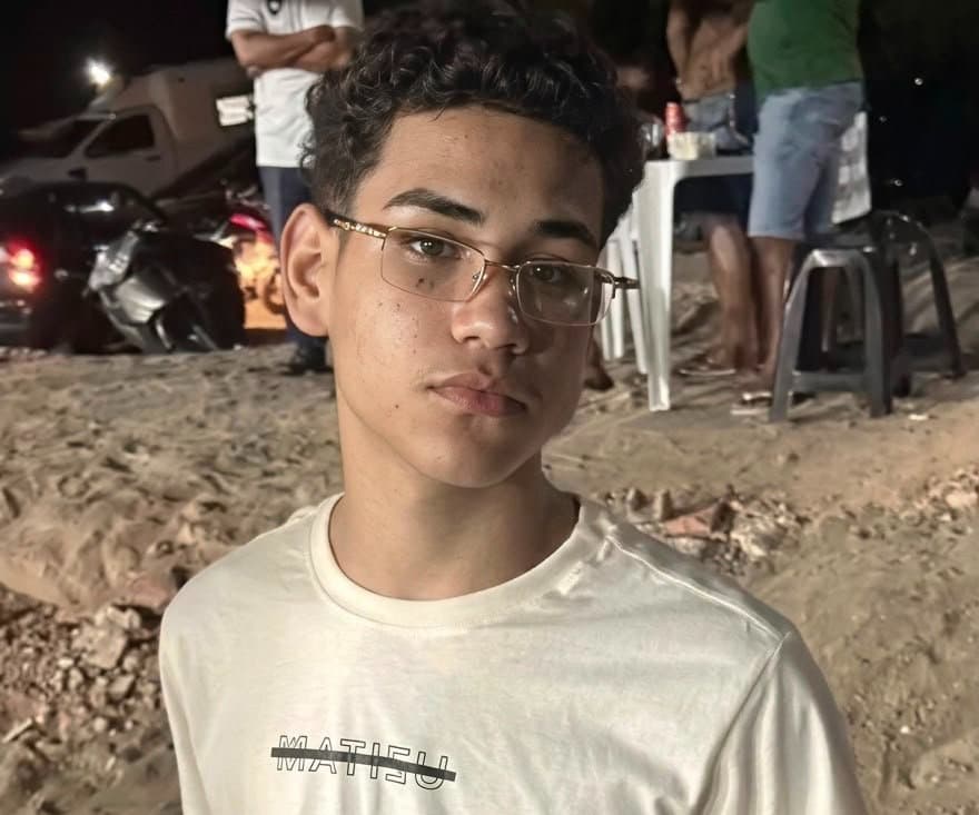 Rodovia AL-220 em Olho d'Água do Casado, local de acidente entre moto e caminhão