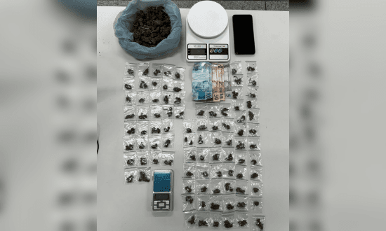 Policiais do BPChoque durante operação de combate ao tráfico de drogas em Aracaju
