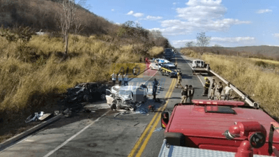 Rodovia BR-251 em Salinas, Minas Gerais, local do acidente que matou quatro baianos