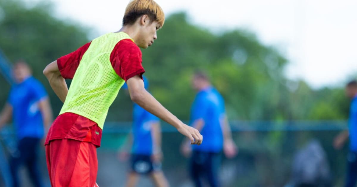 Jovens atletas do Chinese Football Boys em atividade durante a turnê pela Bahia promovida pela BYD