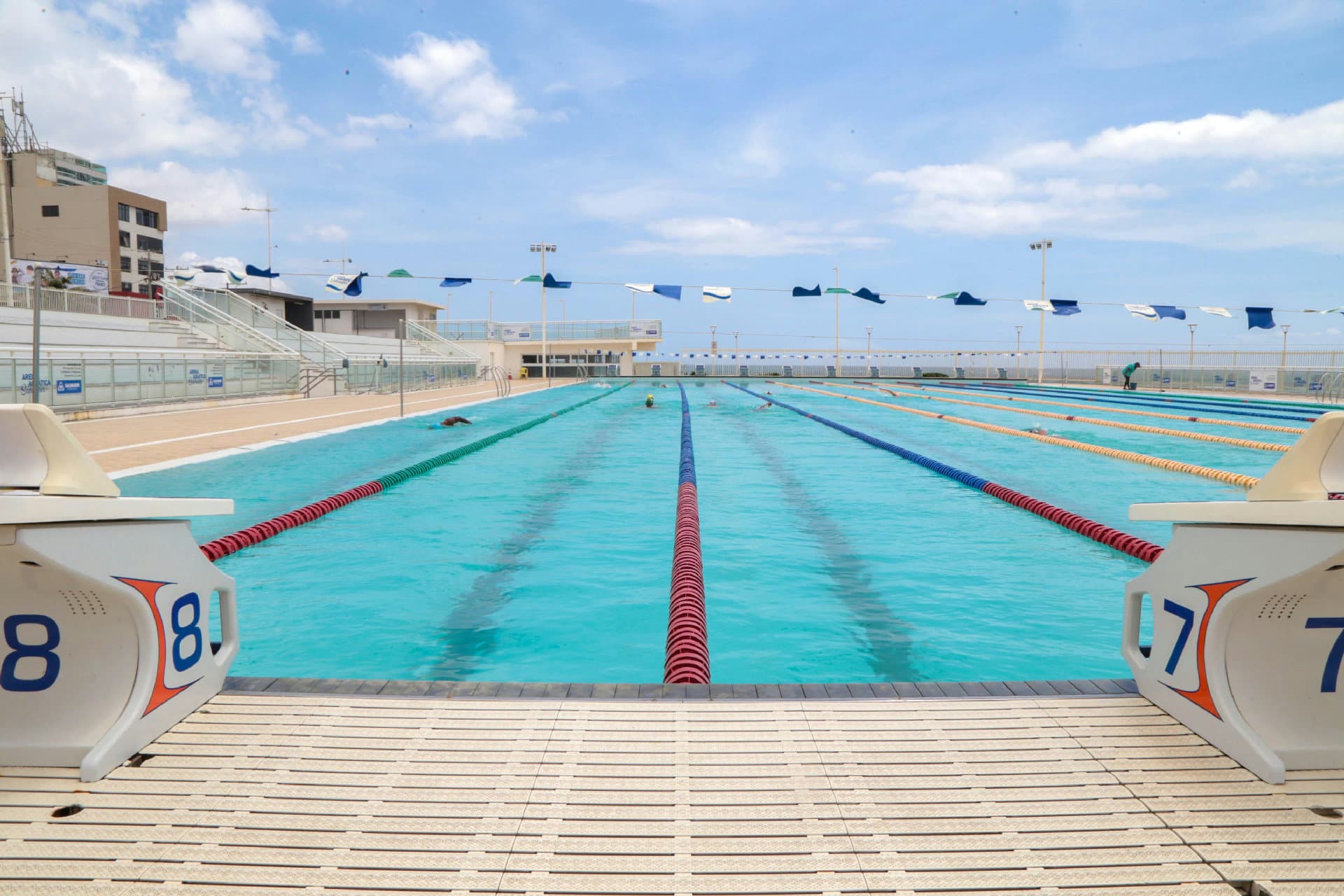 Piscina da Arena Aquática de Salvador, na Pituba, onde ocorrem as aulas gratuitas de natação e hidroginástica