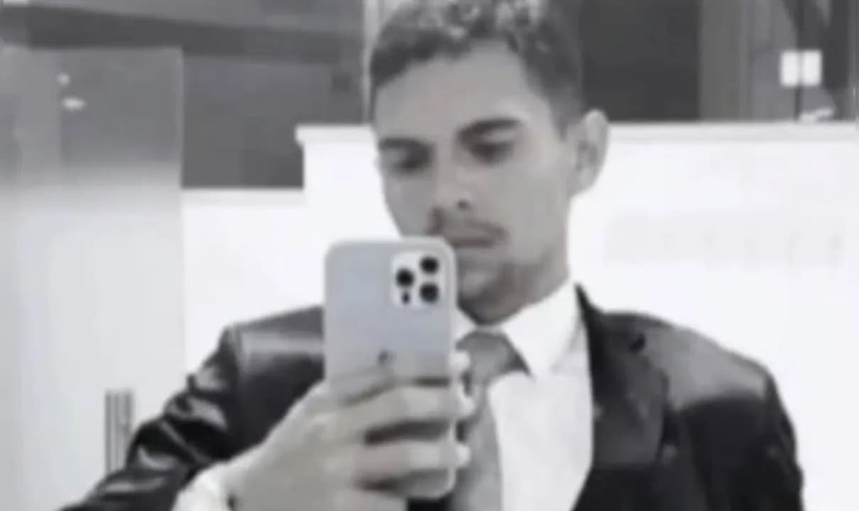 Outros dois homens ficaram feridos, mas sobreviveram. 