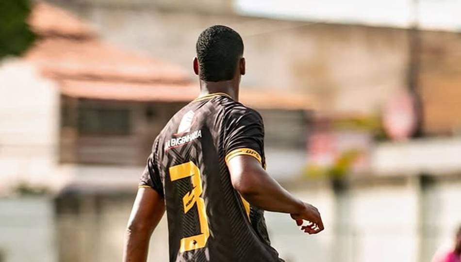 Jogadores do Grapiúna Atlético Clube em campo pelo Baianão Série B 2026