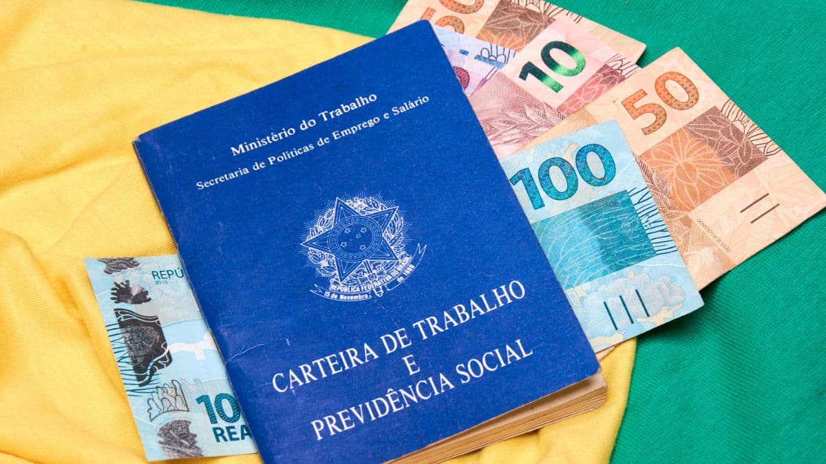 Benefício contempla nascidos em novembro e dezembro e pode ser sacado até 31 de dezembro deste ano