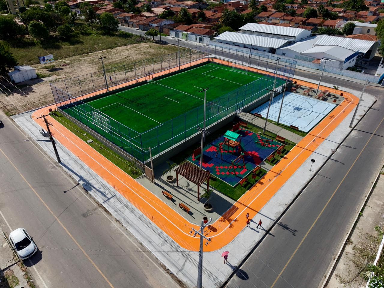 Centro Esportivo Comunitário do bairro Área Verde em Delmiro Gouveia, Alagoas