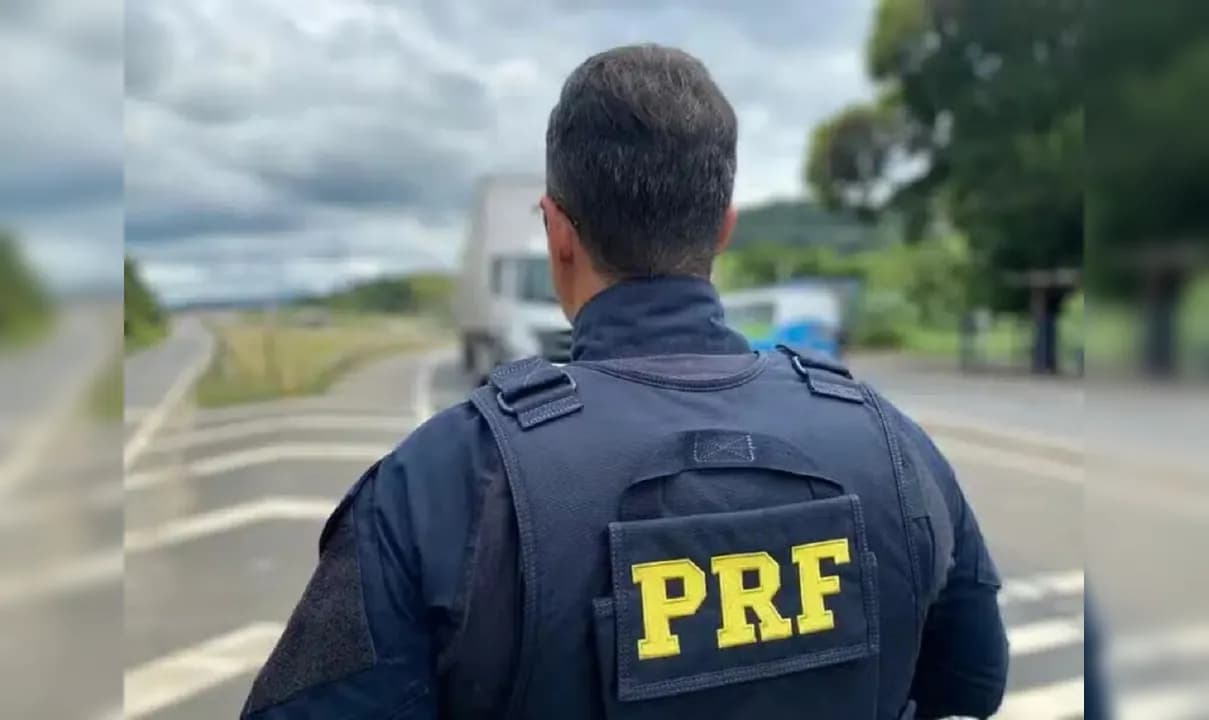 Motociclista foi preso após fugir da PRF e atropelar mulher em Feira de Santana.