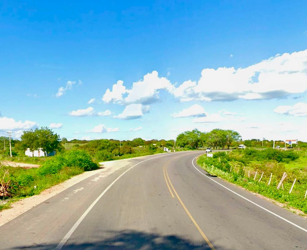 Rodovia AL-220 no trecho de Olho D'Água do Casado, Sertão de Alagoas