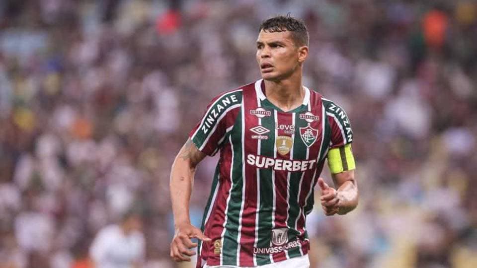 Thiago Silva com a camisa do Fluminense durante amistoso contra o Bahia no Maracanã