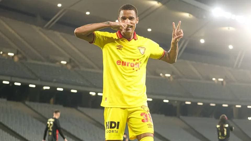 Atacante Janderson em ação pelo Göztepe na Süper Lig turca