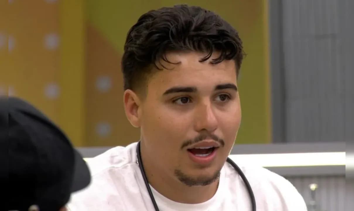 Pedro Henrique desistiu do 'BBB 26' e assumiu assédio contra Jordana no reality show. 