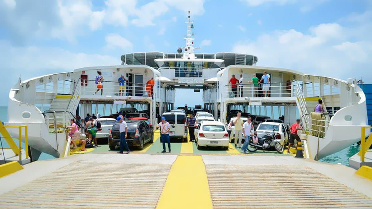 Ferry-Boat no Terminal São Joaquim durante operação especial do São João 2026 em Salvador