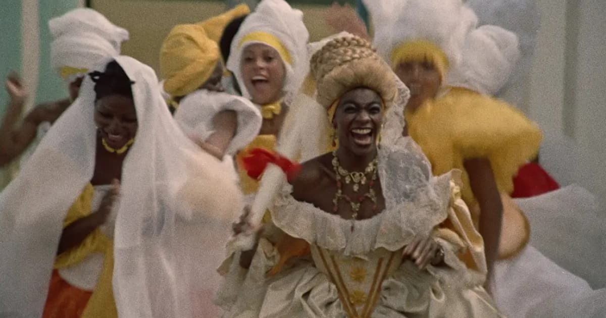 Cena do filme Xica da Silva (1976), de Cacá Diegues, com Zezé Motta na versão restaurada em 4K