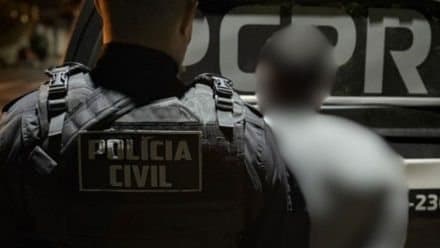 Viatura da Polícia Civil do Paraná durante operação de captura de foragido