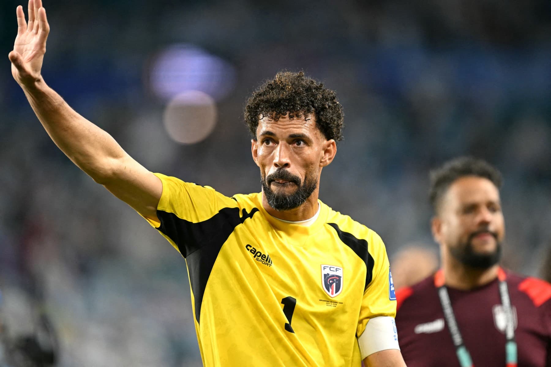 Goleiro Vozinha, de Cabo Verde, em ação na Copa do Mundo 2026
