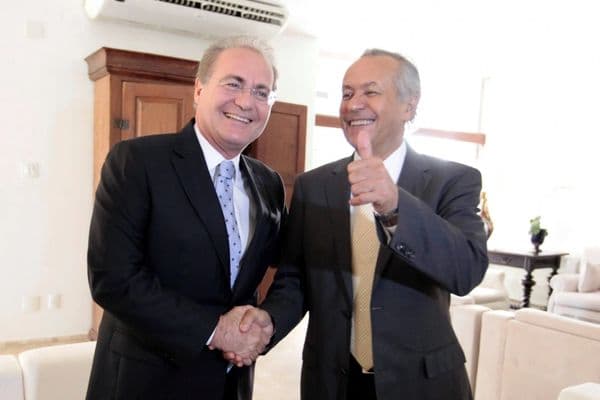 Deputados na Assembleia Legislativa de Alagoas durante debate sobre o IPREV e o Banco Master