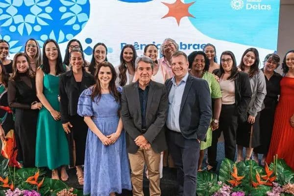 Mulheres empreendedoras reunidas em evento do Sebrae