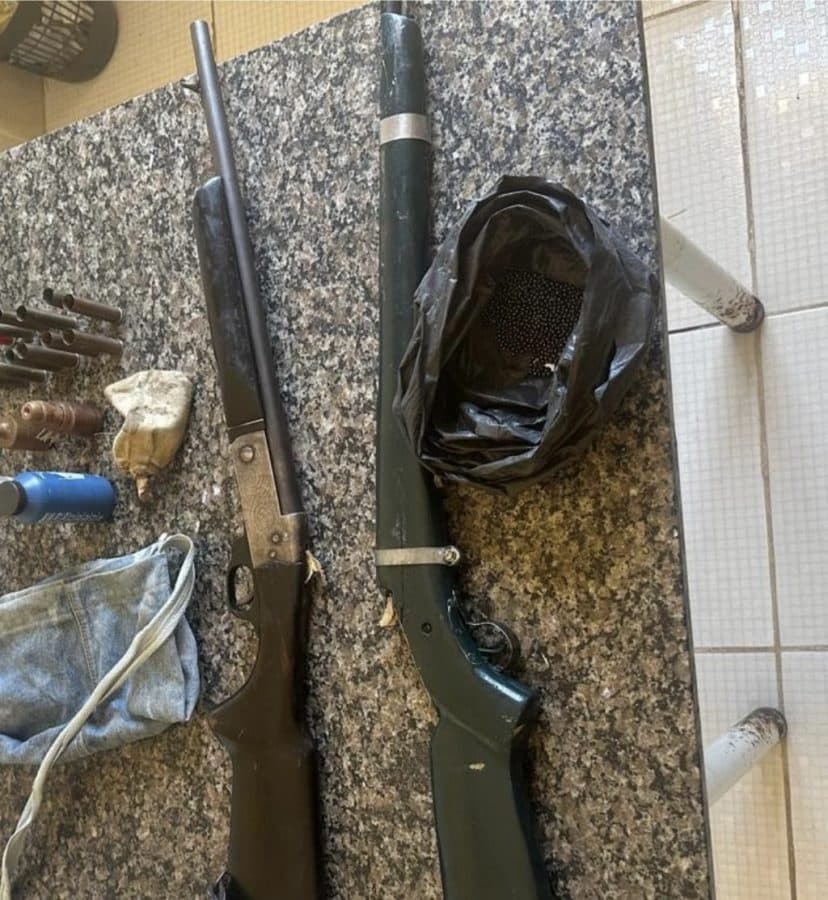 Armas de fogo e munições apreendidas pela Polícia Militar na Bahia