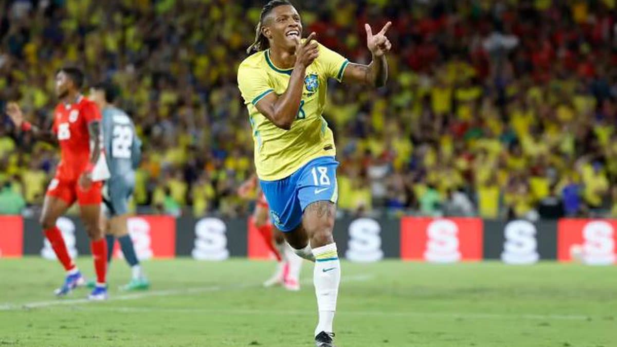 Volante Danilo em treino da Seleção Brasileira na Copa do Mundo 2026