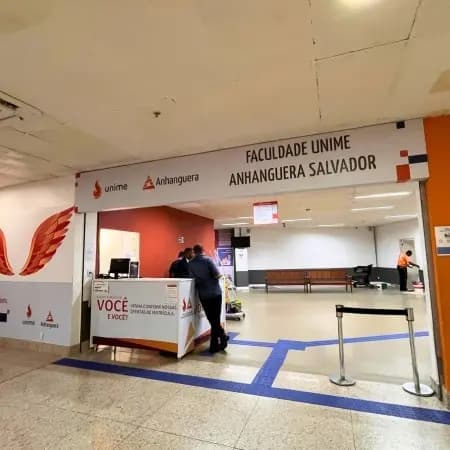 Fachada da Faculdade Anhanguera Unime de Salvador