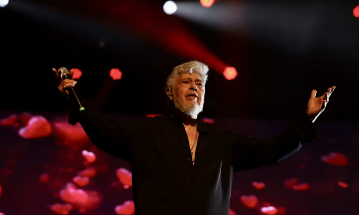Sidney Magal se apresenta na Concha Acústica do TCA em Salvador pela celebração de 60 anos de carreira