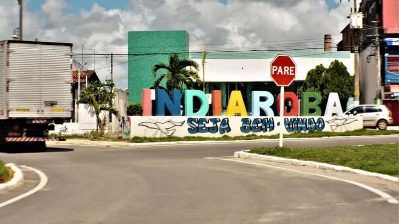 Policiais militares em fiscalização de trânsito durante operação de segurança pública em Sergipe