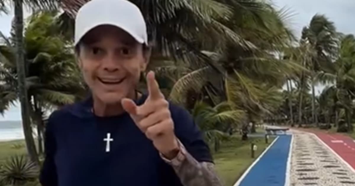 Cantor Netinho em vídeo nas redes sociais durante tratamento contra linfoma em Salvador