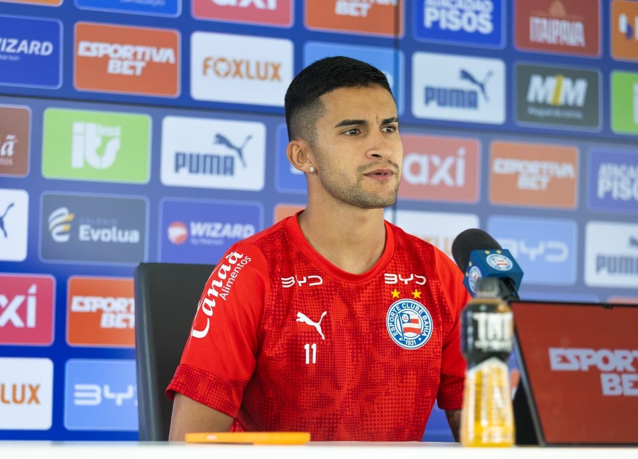 Rodrigo Nestor em entrevista coletiva no Bahia durante a intertemporada 2026