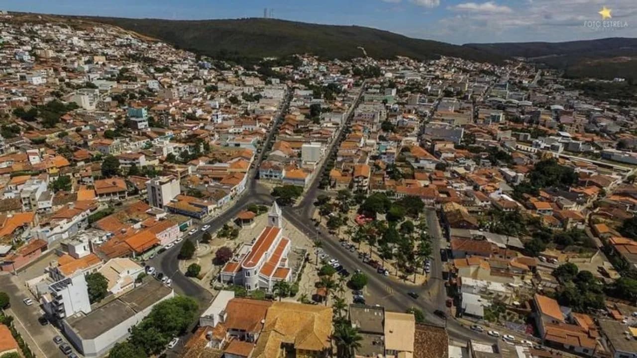 Fachada de unidade do SineBahia no interior da Bahia