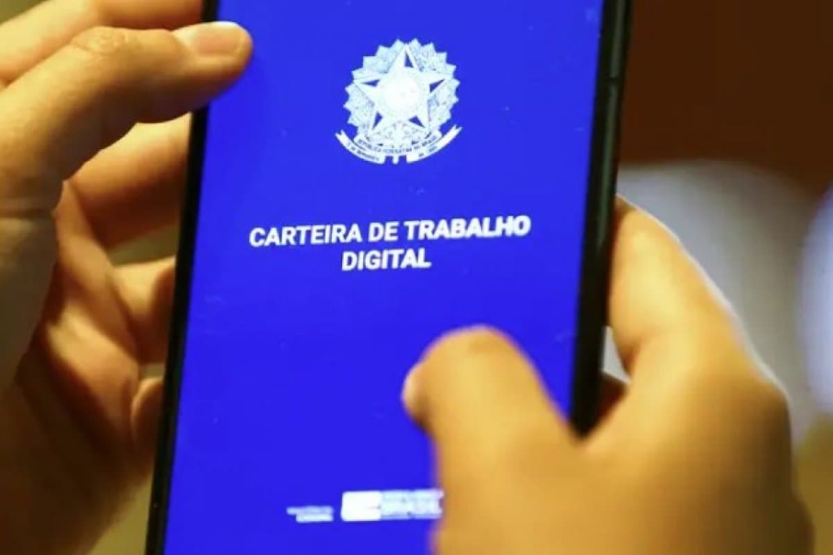 Fachada de unidade do SineBahia em shopping do interior da Bahia