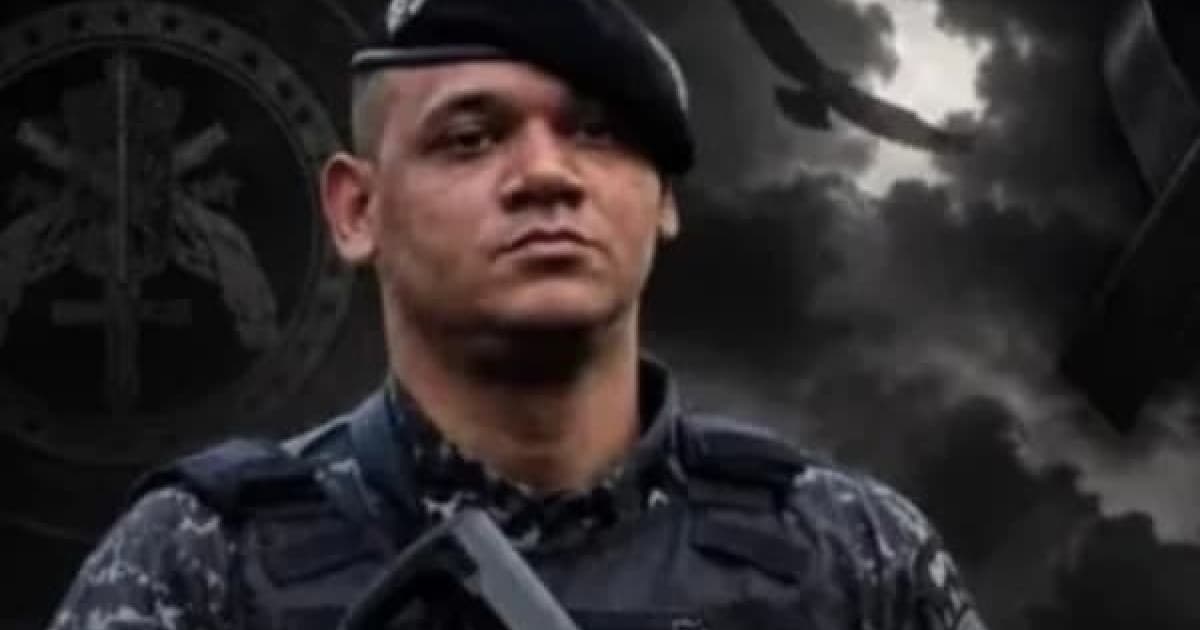 Viatura e policiais militares da Bahia durante atividade da corporação