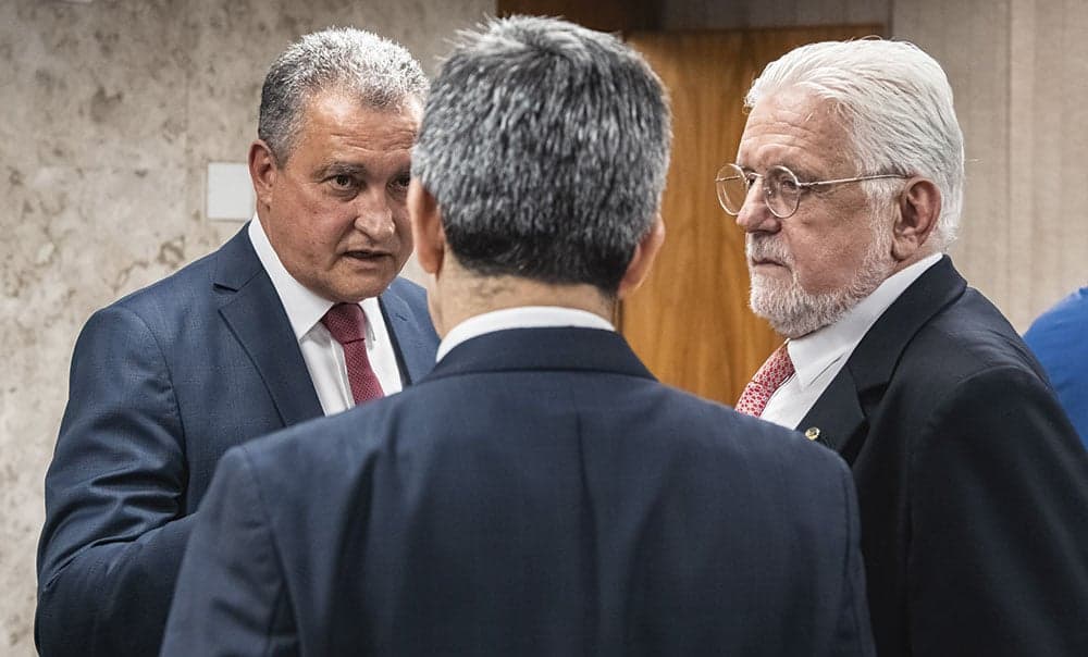 Gráfico de barras com resultados da pesquisa Paraná Pesquisas para o Senado da Bahia em 2026