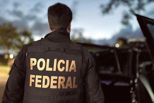 Sede da Polícia Federal em Alagoas durante operação de combate à corrupção