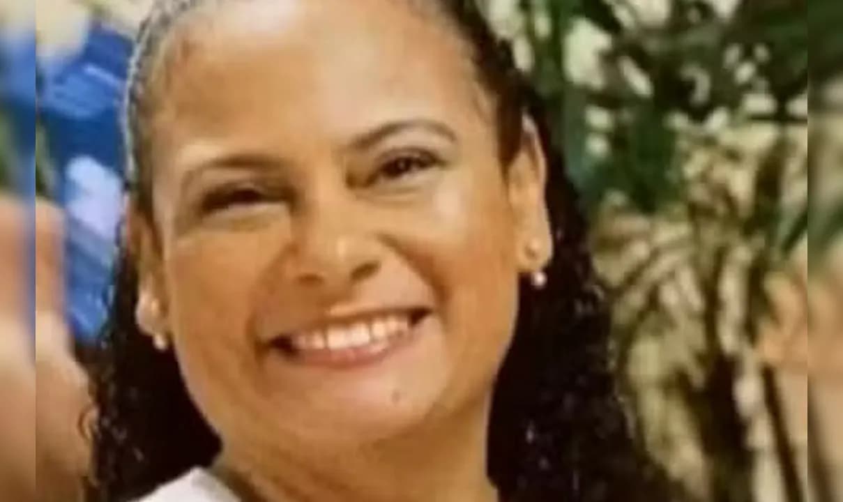 Carine Carvalho foi baleada na cabeça dentro de um carro no sábado (5), no bairro da Engomadeira, em Salvador.