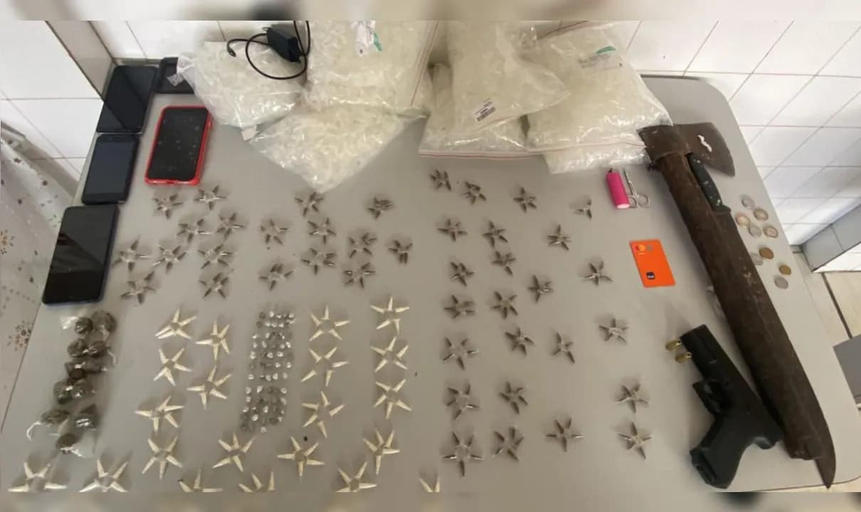 Outros suspeitos fugiram após troca de tiros com a polícia.